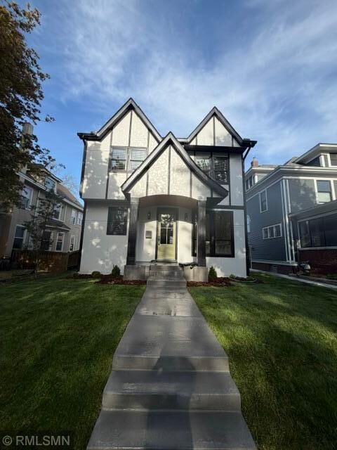 Property Photo: 3213 Holmes Avenue S MN 55408