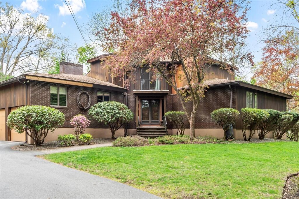 Property Photo:  99 Beaver Road  MA 01867 