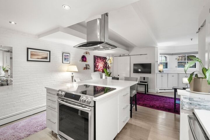 Property Photo:  165 Beacon Street 2  MA 02116 