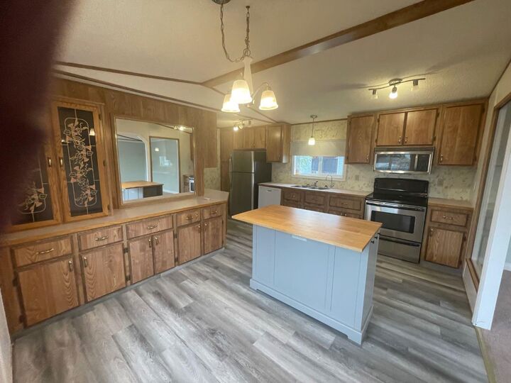 Property Photo:  12 Westover Crescent  AB T0L 0T0 