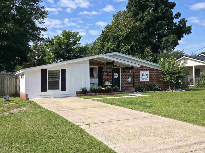Property Photo:  6533 College Dr  FL 32570 