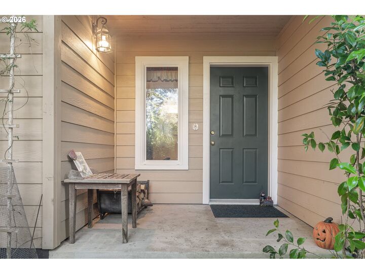 Property Photo:  1303 Seacrest Ln  OR 97415 