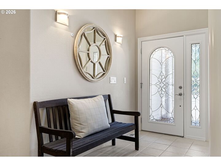 Property Photo:  2218 Willow Loop  OR 97439 