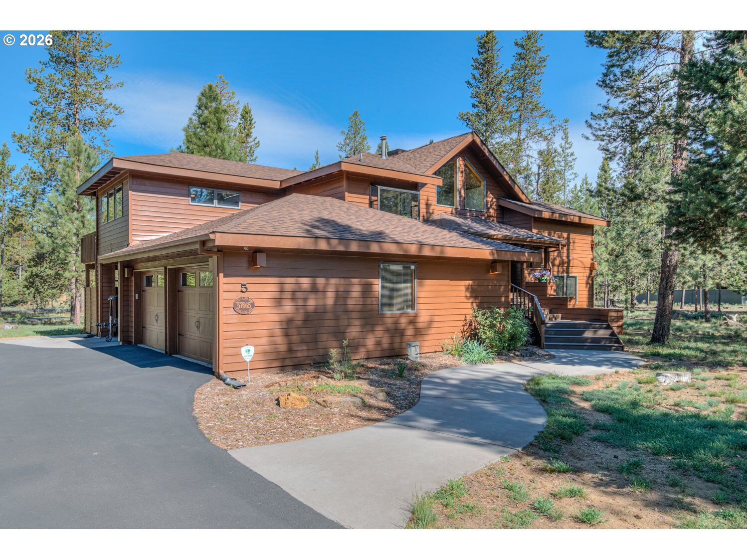 Property Photo:  57665 Aspen Ln  OR 97707 