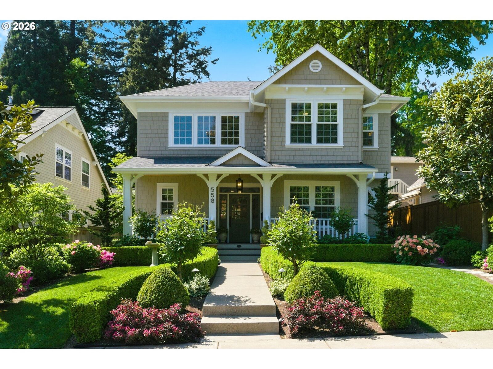 Property Photo: 558 6th St OR 97034