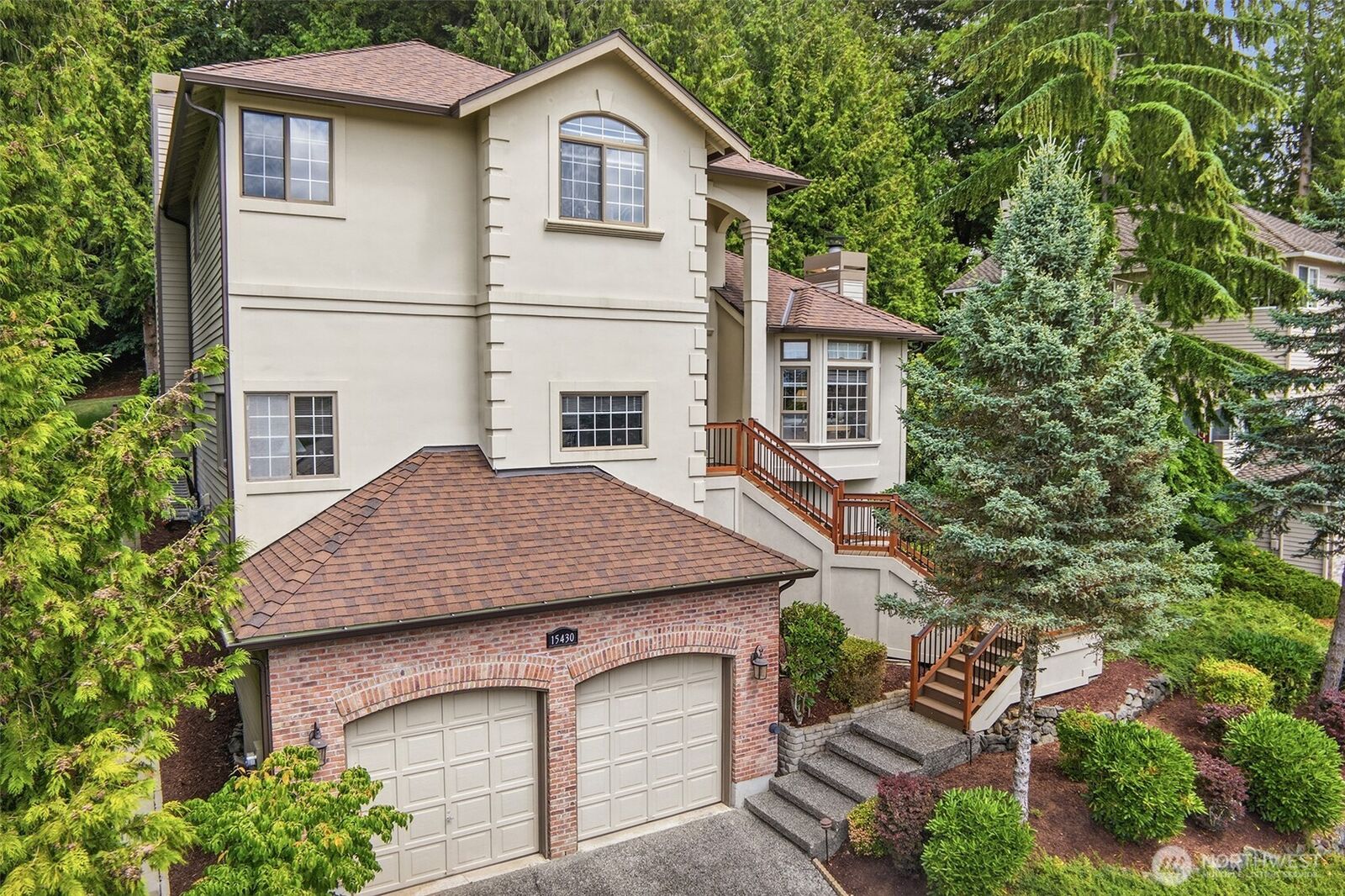 Property Photo:  15430 SE 67th Place  WA 98006 