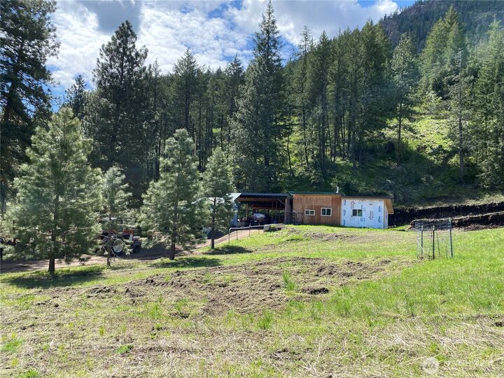 Property Photo:  102  Elbow Canyon Road  WA 98856 