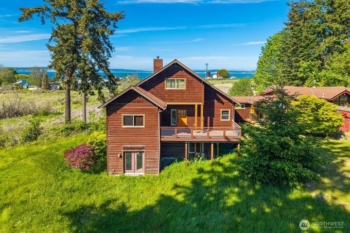 Property Photo: 38104 Hillview Lane NE WA 98340
