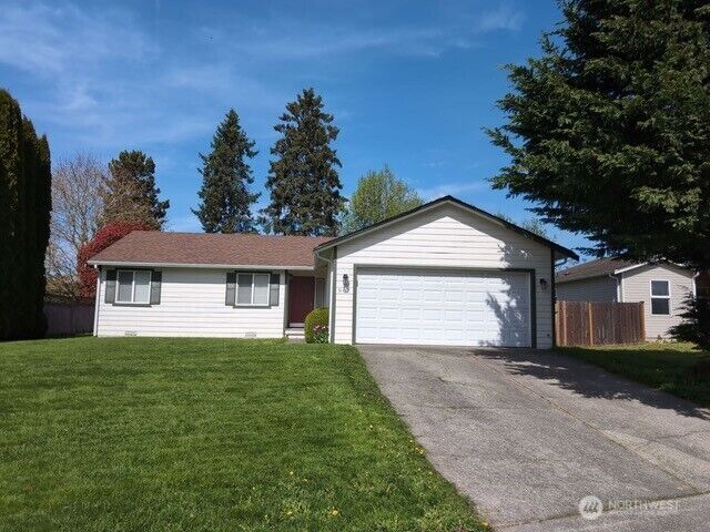 Property Photo:  907  Vera Court  WA 98273 