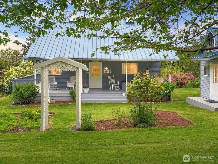 Property Photo:  38  M Cascade Drive  WA 98206 