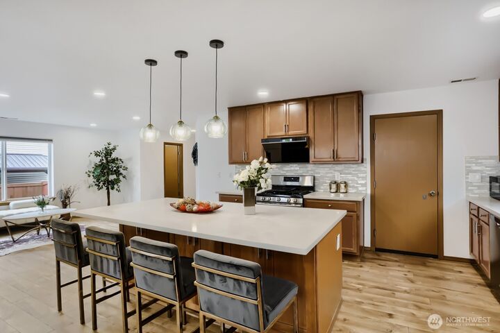 Property Photo:  2307  118th Avenue SE  WA 98258 