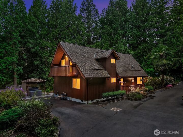 Property Photo:  20717 SE 222nd Street  WA 98038 