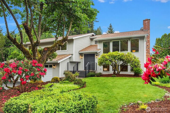 Property Photo:  11831 SE 87th Street  WA 98056 