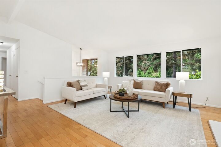 Property Photo:  3524  170th Avenue NE  WA 98008 