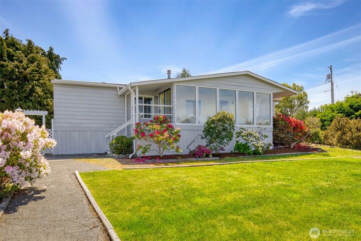 Property Photo:  261  Dennis Boulevard  WA 98368 