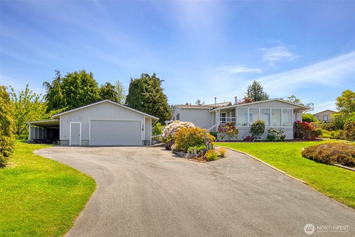 Property Photo: 261 Dennis Boulevard WA 98368
