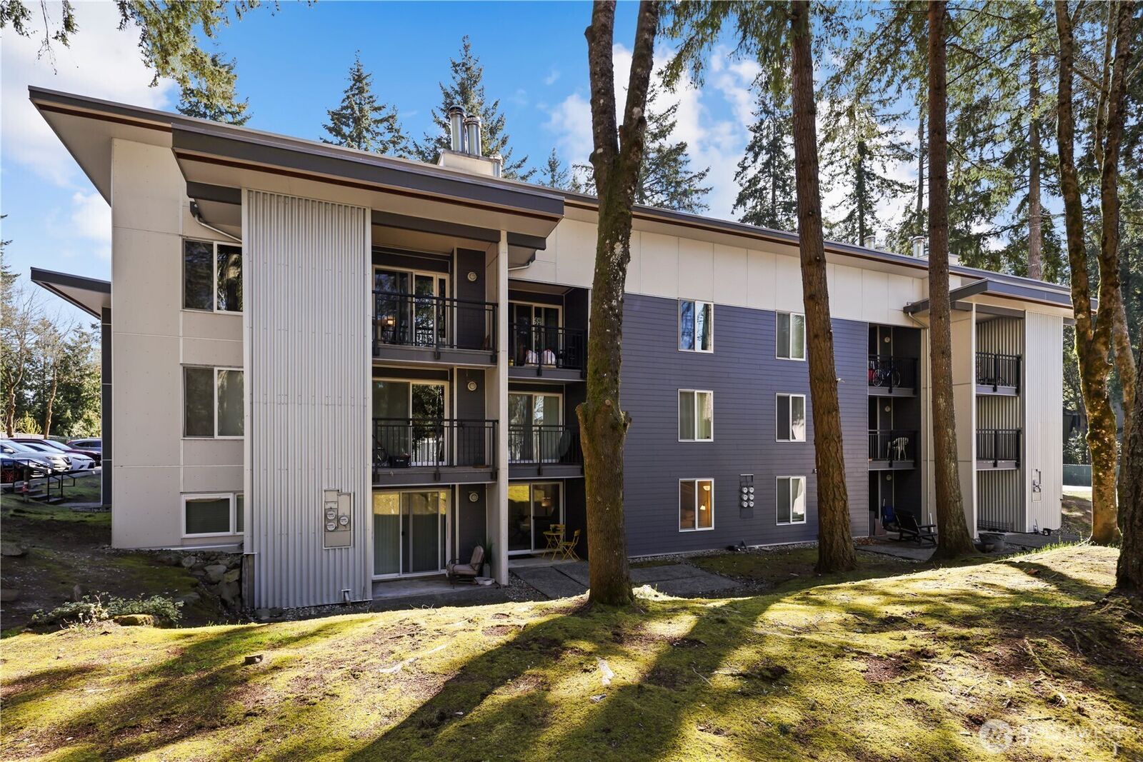 Property Photo:  14510 NE 31st Street H306  WA 98007 