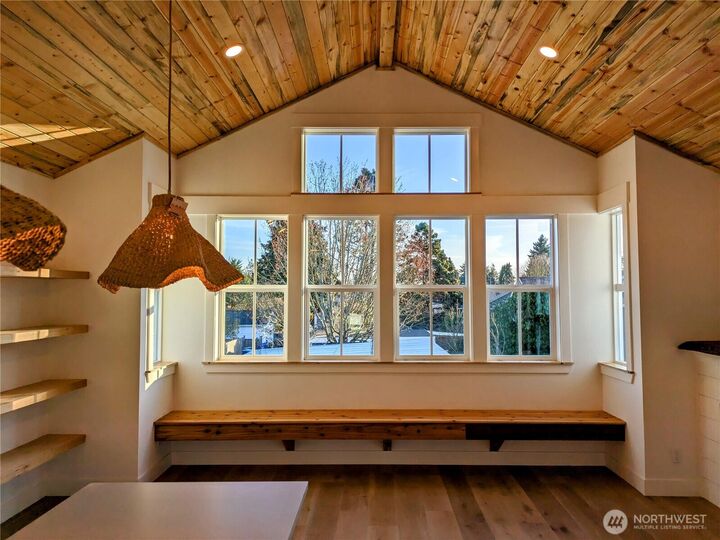 Property Photo: 6006 49th Avenue SW WA 98136