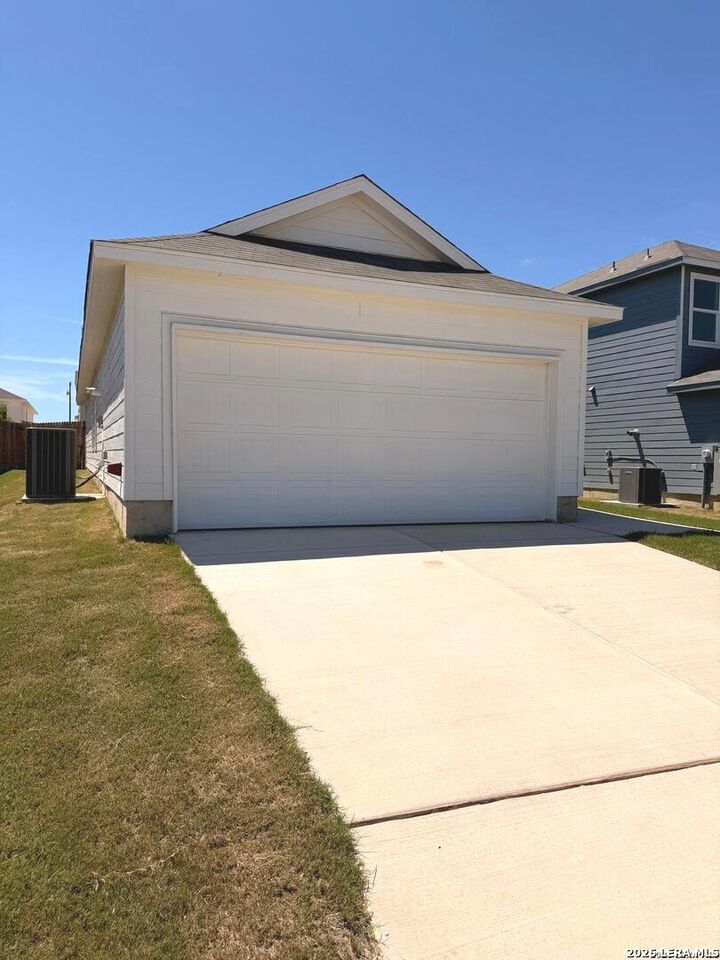 Property Photo: 6002 Sliding Way TX 78073