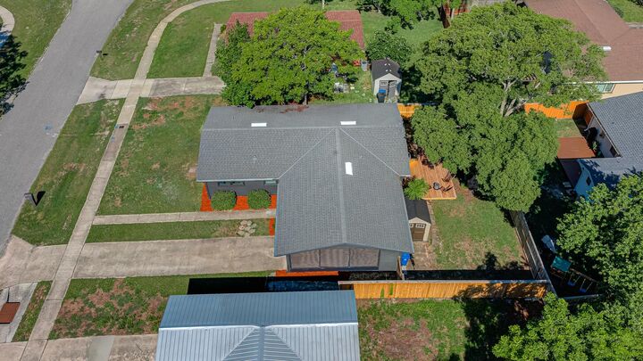 Property Photo:  200 Cecilia Ct  FL 32086 