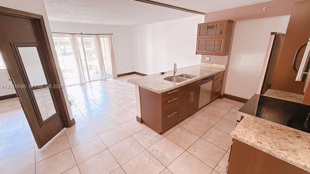 Property Photo: 470 S Park Rd 7-104 FL 33021