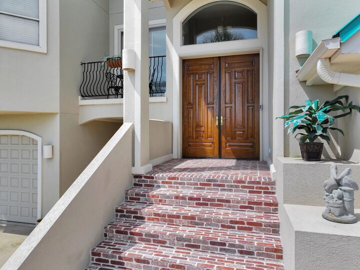 Property Photo: 425 Island Way TX 77640