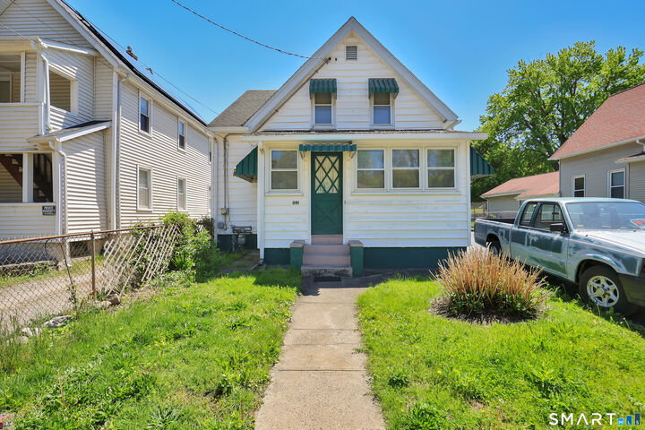 Property Photo:  391 Park Street  CT 06010 