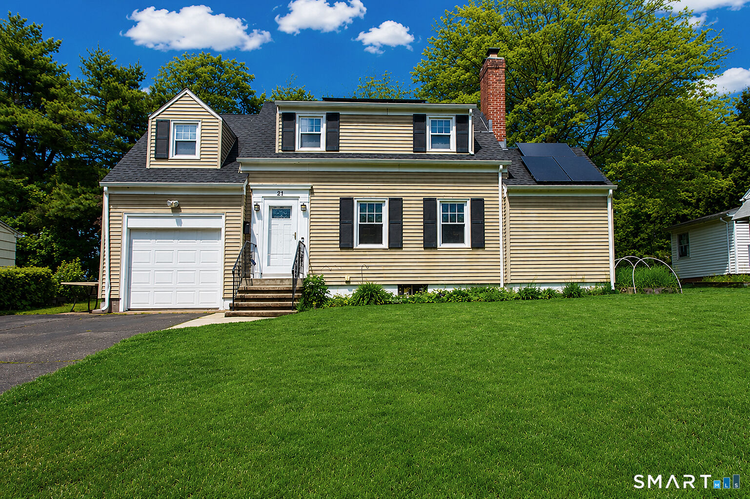 Property Photo:  21 Ruby Street  CT 06515 