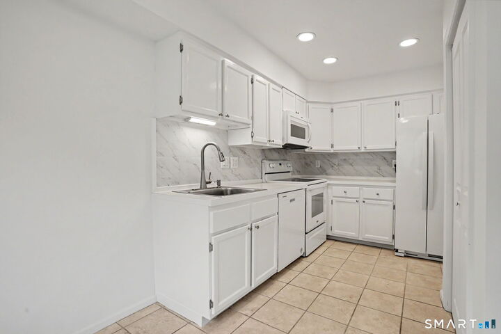 Property Photo: 49 Deer Run 49 CT 06801
