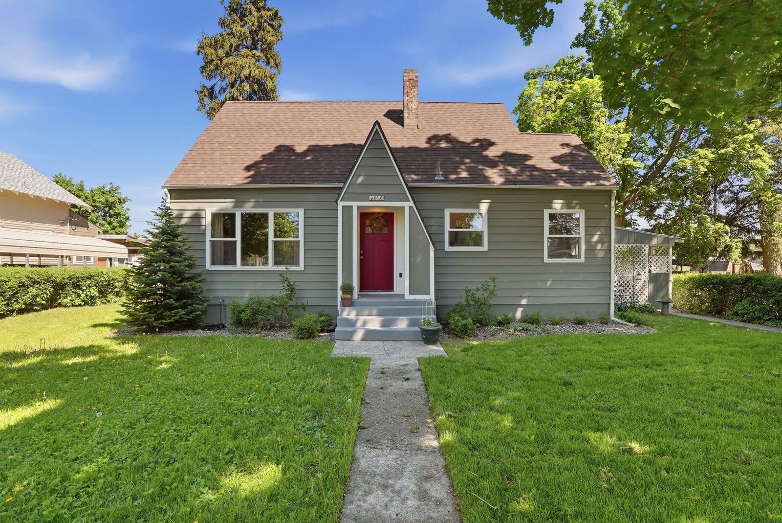 Property Photo:  3016 N Park Rd  WA 99212 