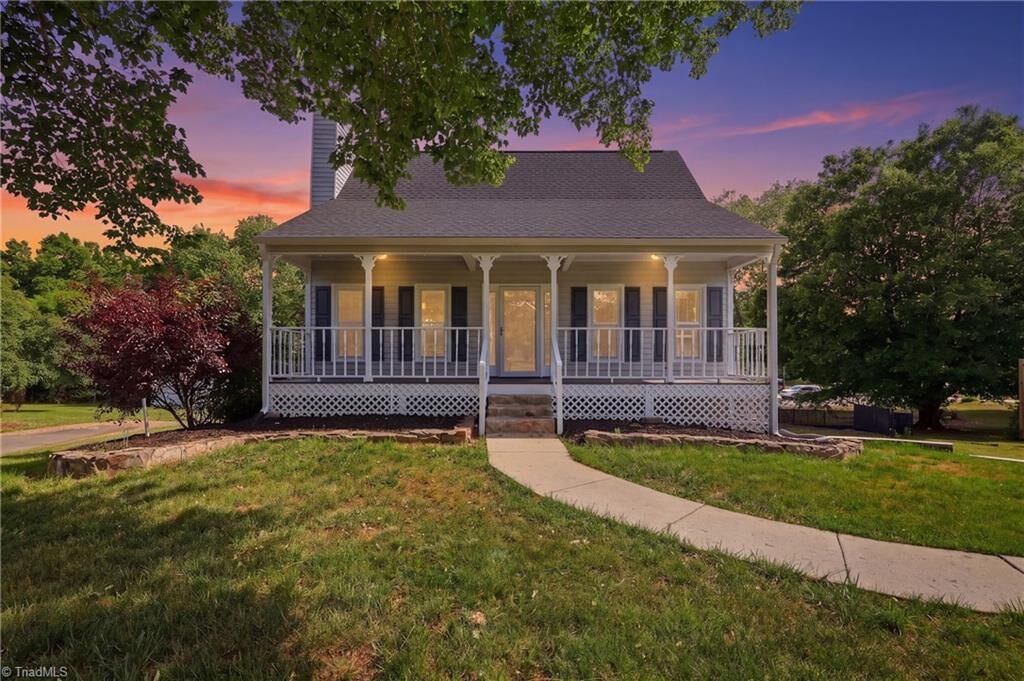Property Photo: 3080 Gladewater Court NC 27040