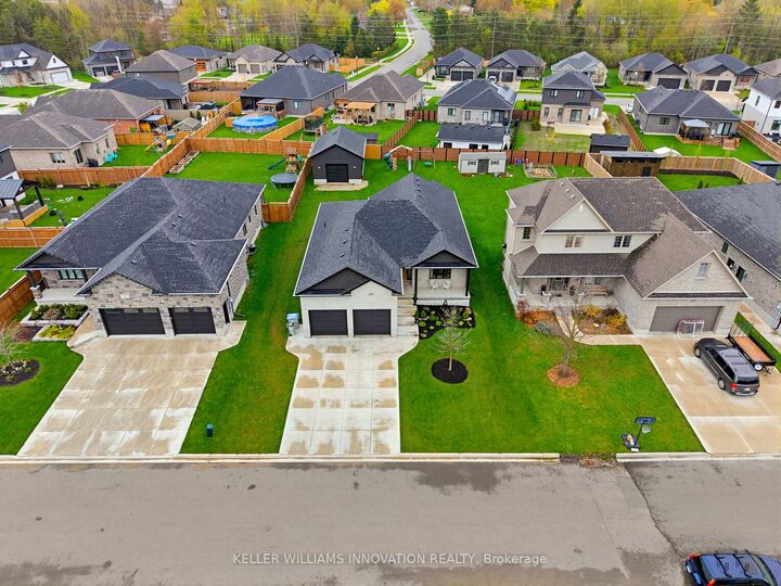 24 Gilmer Crescent — photo 1