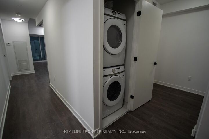 Property Photo: 36 Zorra Street 211 ON M8Z 4Z7