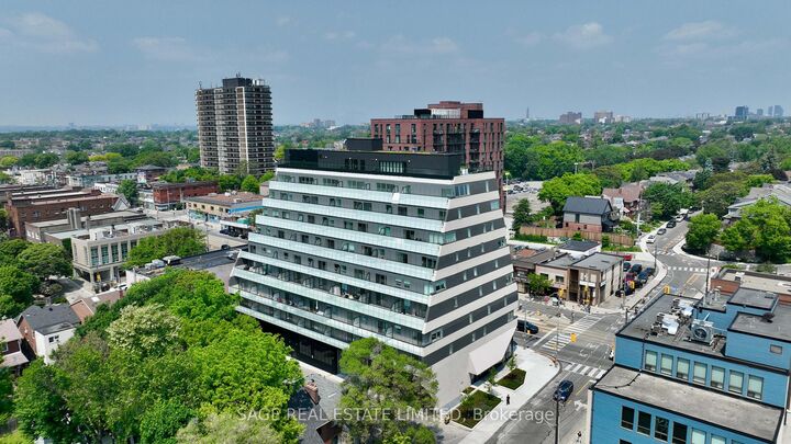 863 St Clair Avenue W 808 — photo 1