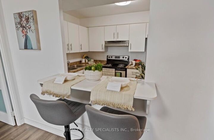 Property Photo: 330 McCowan Road 311 ON M1J 3N3