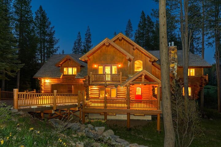 Property Photo:  11575 Zermatt Drive  CA 96161 