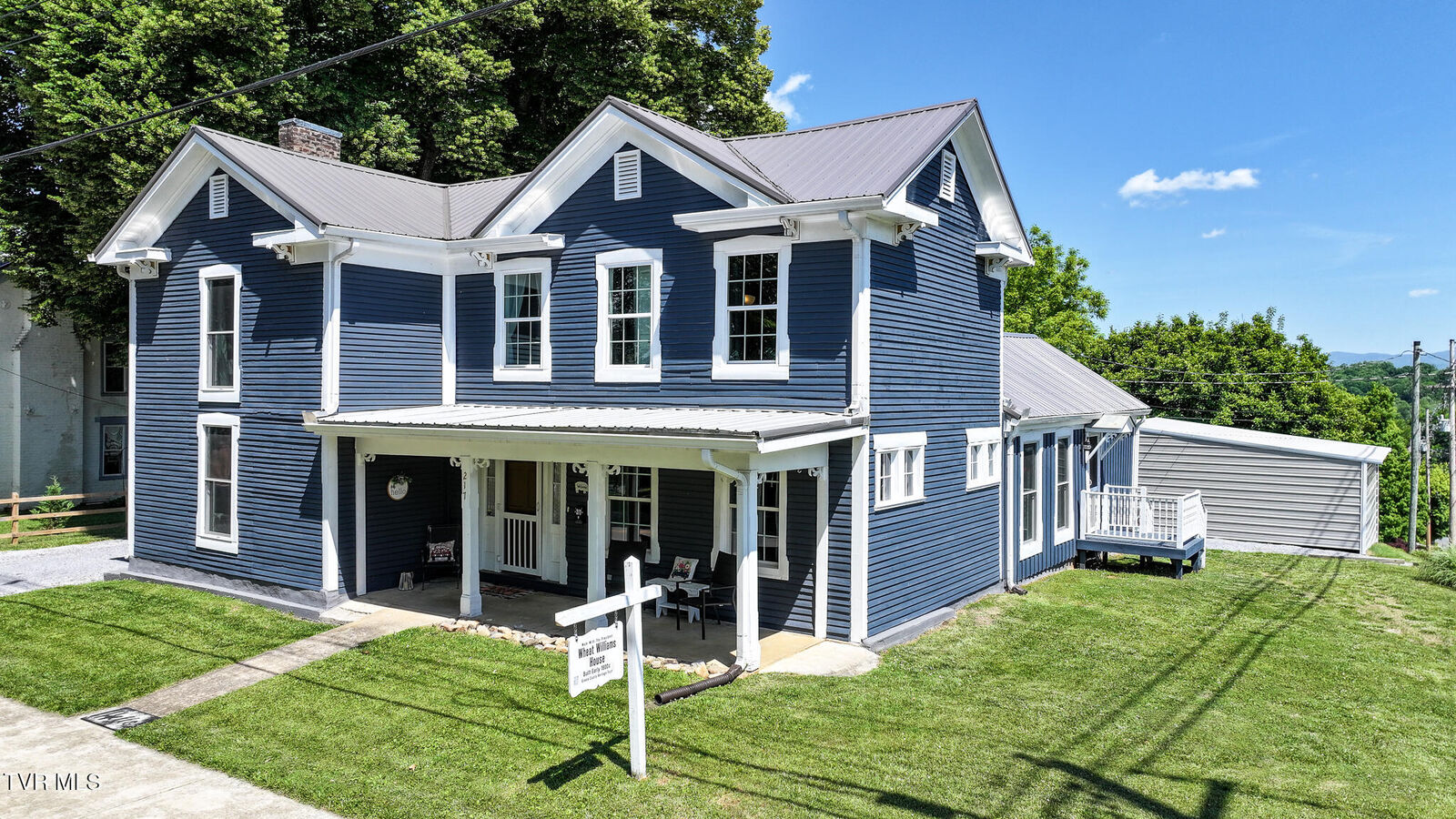 Property Photo: 217 South Irish Street TN 37743