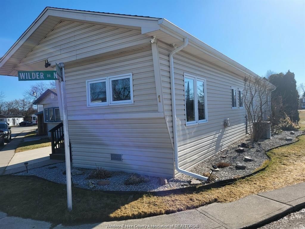 Property Photo: 1 Wilder South Mobile Home Only ON N8N 2S9