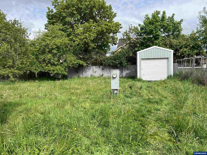 Property Photo:  150 Indian Oak (#6) Ct #6  OR 97038 