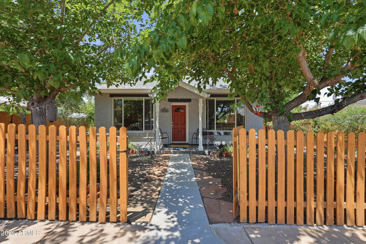 Property Photo: 506 Main Street AZ 86324