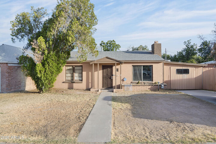 Property Photo:  775 E 1st Place  AZ 85203 