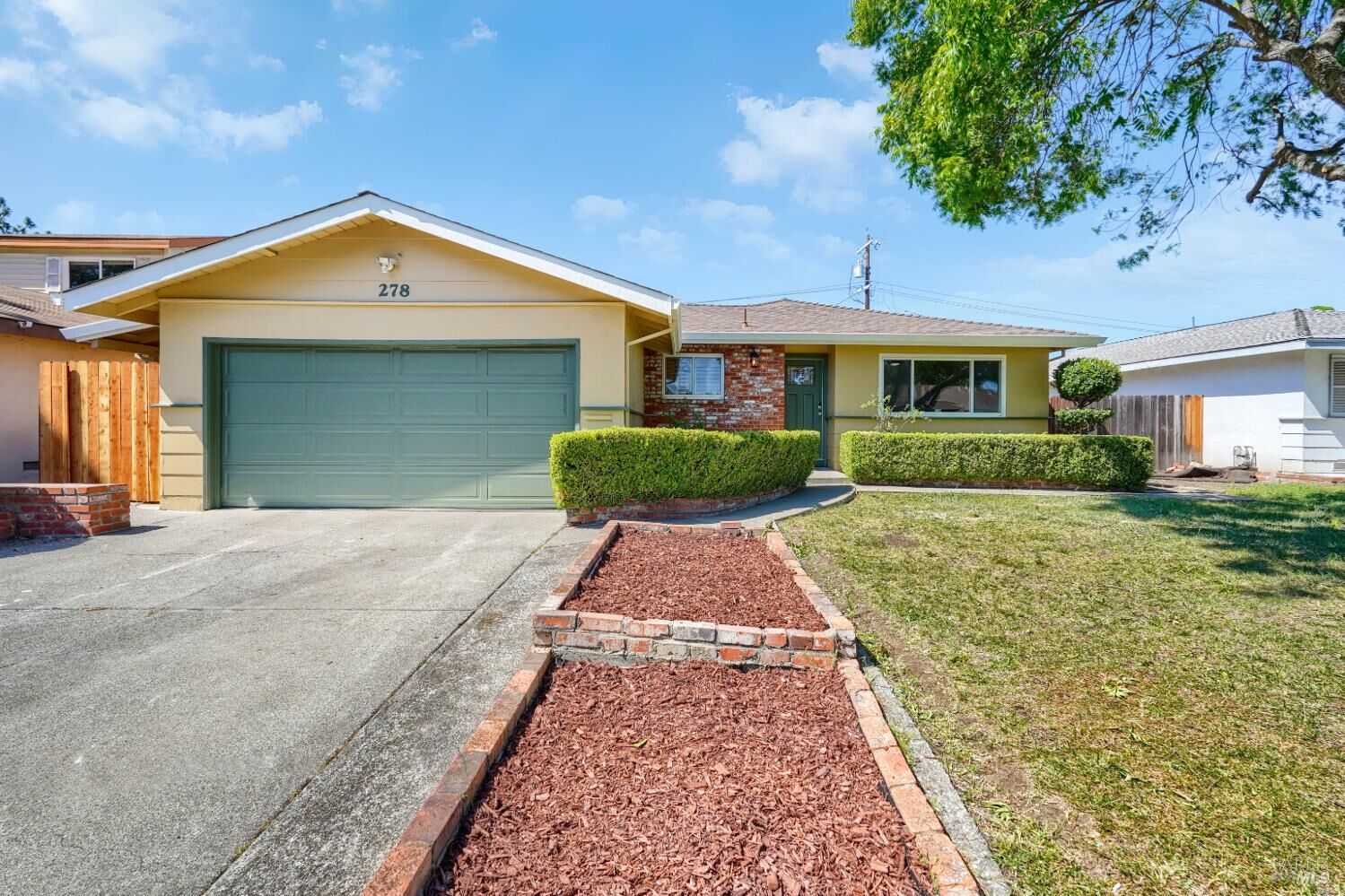 Property Photo:  278 Jasmine Street  CA 94533 