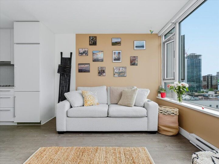 Property Photo:  668 Columbia Street 1504  BC V3M 1A9 
