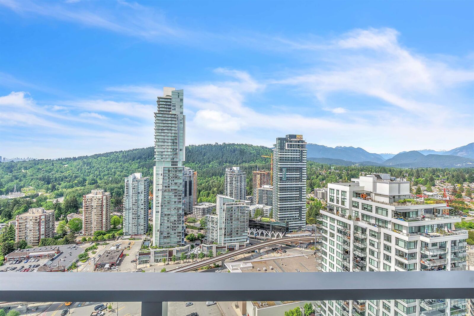 Photo de la propriété: 567 Emerson St 3207 BC V3J 0M8