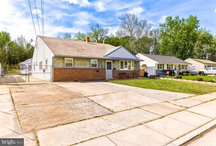 Property Photo:  445 Trowbridge Avenue  NJ 08096 
