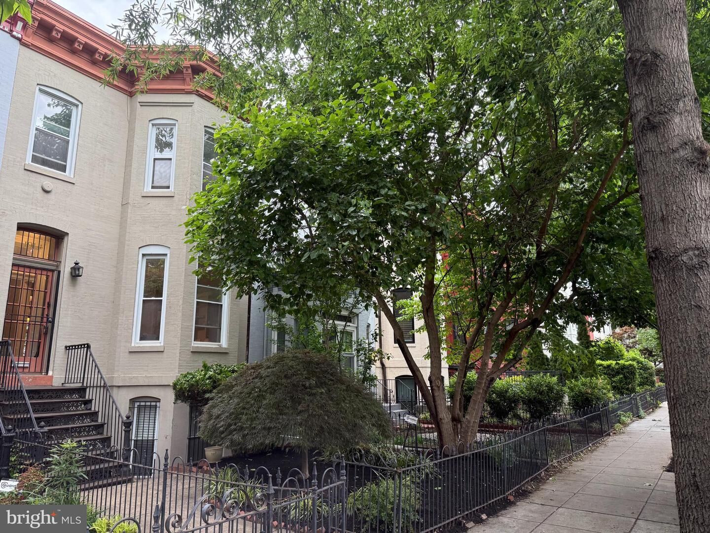 Property Photo:  1914 11th Street NW  DC 20001 