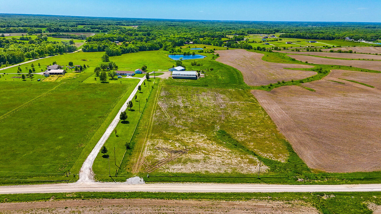 Property Photo:  1389 County Road 2470  MO 65259 