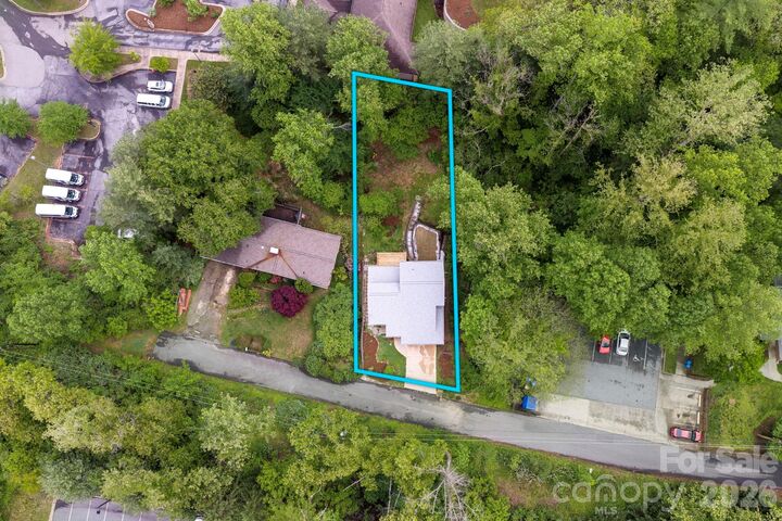 Property Photo: 9 Nantahala Street NC 28801