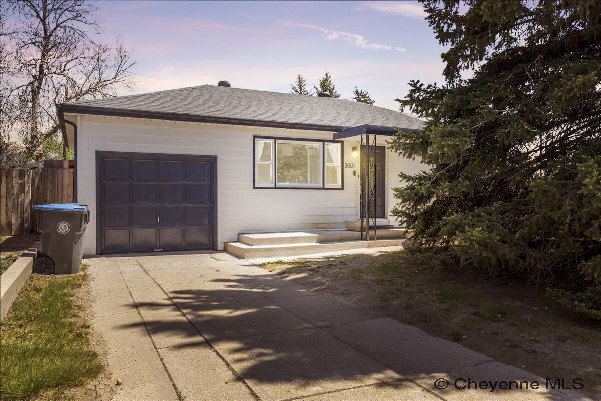 Property Photo: 3601 Alexander Ave WY 82009-2759