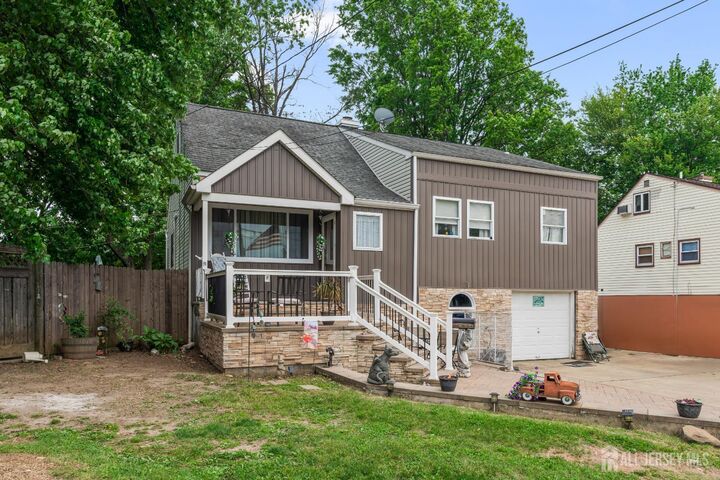 Property Photo:  251 Arlington Drive  NJ 08863 